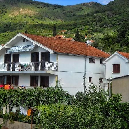 Vila Umicevic Hotel Bijela Ngoại thất bức ảnh