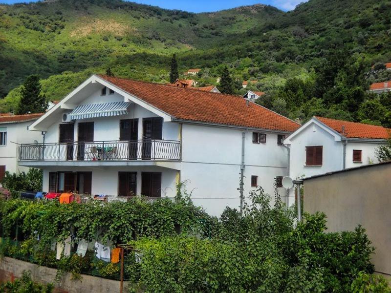 Vila Umicevic Hotel Bijela Ngoại thất bức ảnh